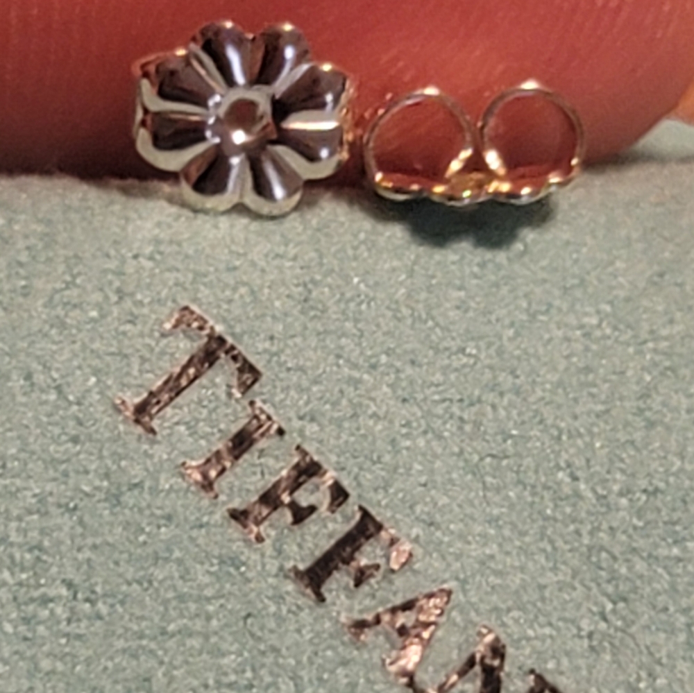 💙Beautiful Tiffany & Co. Flower Earring Backs💙 - Picture 5 of 8